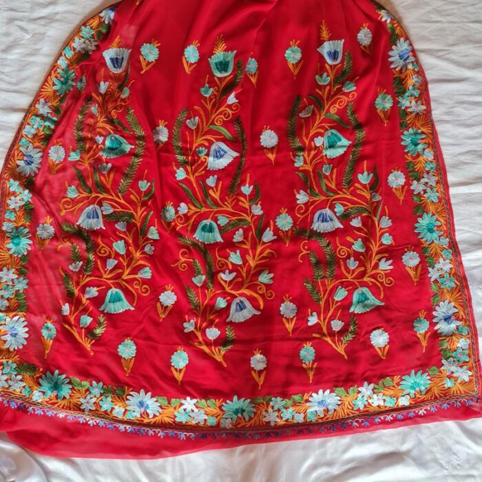 Red Georgette Kashmiri Aari Saree - Image 4