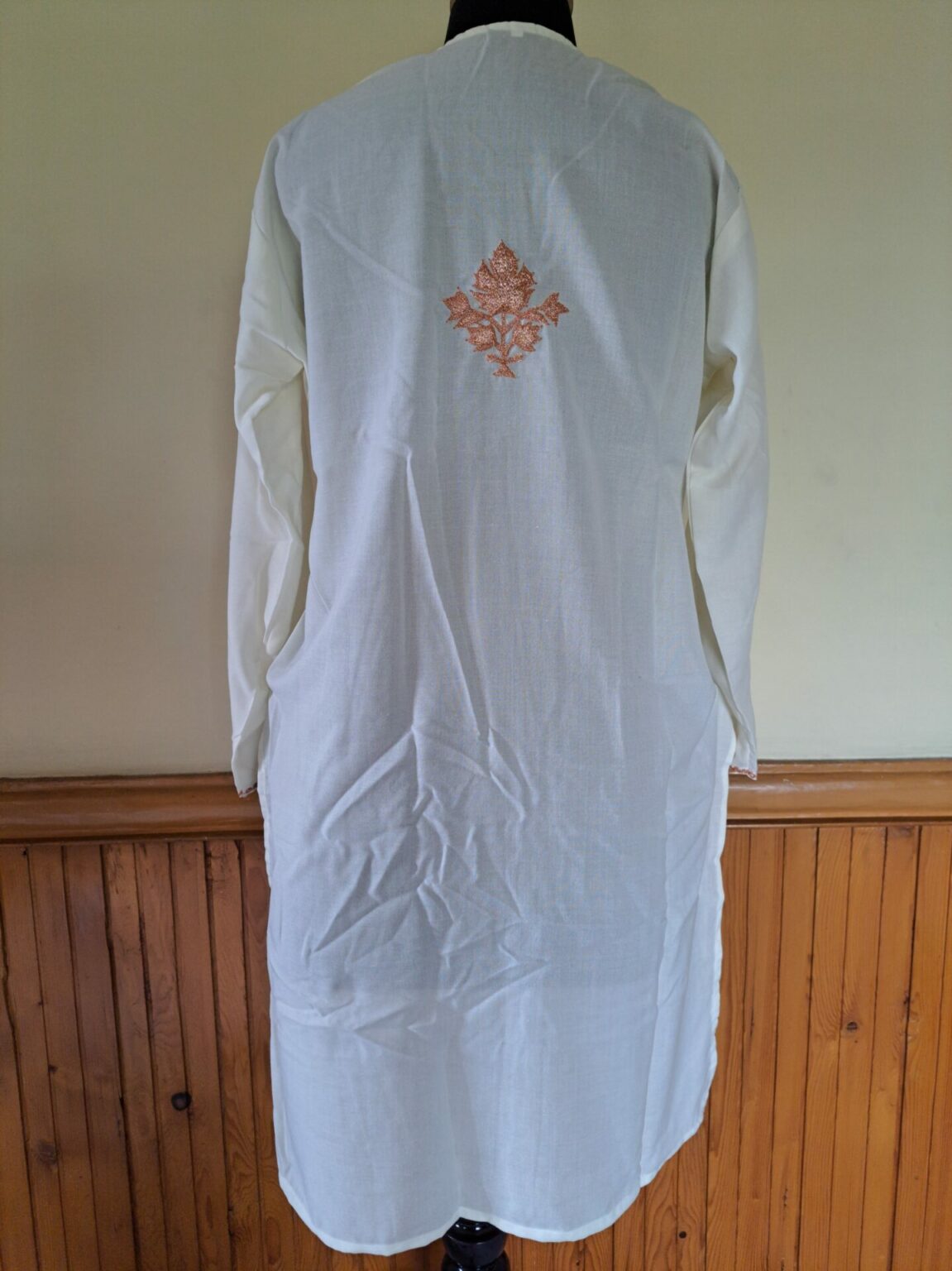 White Summer Cool Bronze Tilla Kurta - Image 5