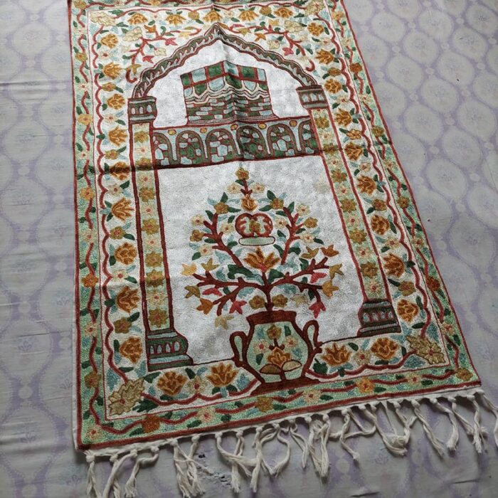 Kashmiri Handmade Janamaz Prayer Mat - Image 2