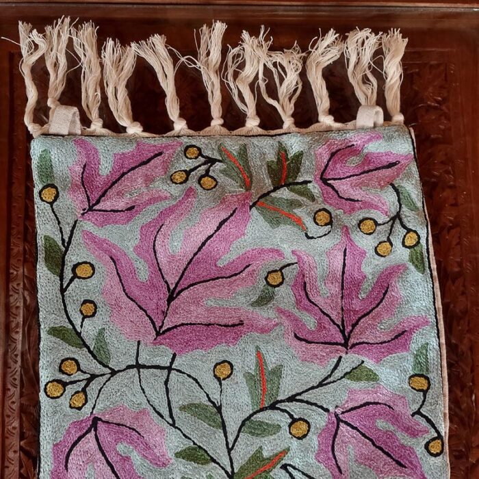 4×1 Sabz Rang Chinari Chainstitch Silk Handmade Runner or Wall Hanging - Image 4