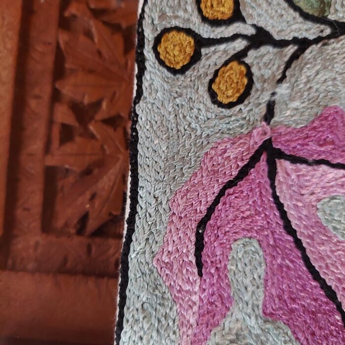 4×1 Sabz Rang Chinari Chainstitch Silk Handmade Runner or Wall Hanging - Image 3