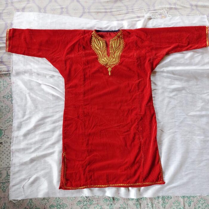 Red Kids Velvet Pheran (Length 35) - Image 3