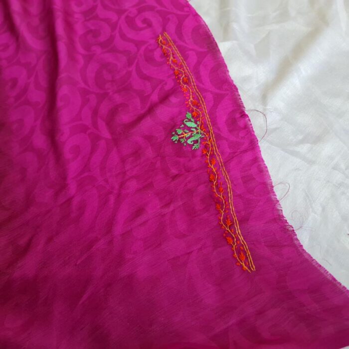 Magenta Authentic Kashmiri Sozni Handcrafted Chiffon Self Printed Saree - Image 3