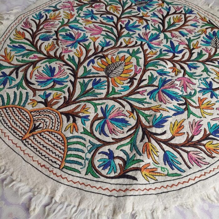 5ft Round Bahar Handmade Pure Wool Aari Embroidered Namda Rug - Image 2