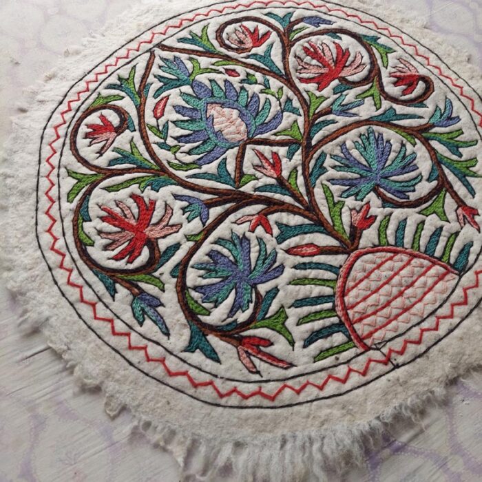 3ft Chinari Round Handmade Pure Wool Aari Embroidered Namda Rug