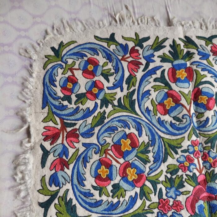 Luxury 6×4Ft Pure Wool Double Work Handmade Aari Embroidered Namda Rug - Image 5