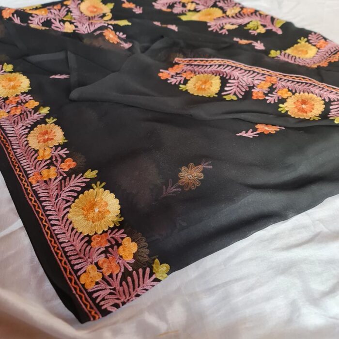 Black Georgette Aari Embroidered Saree With Floral Paisely Pattern - Image 3