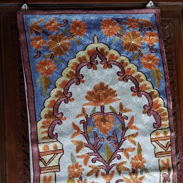 4×1 Bagh Posh Chainstitch Silk Handmade Runner or Wall Hanging - Image 3