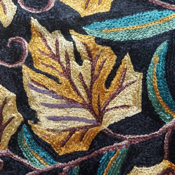 Kruhun Chinar Leaf Silk Handmade Chainstitch Wall Hanging 3x2ft - Image 3