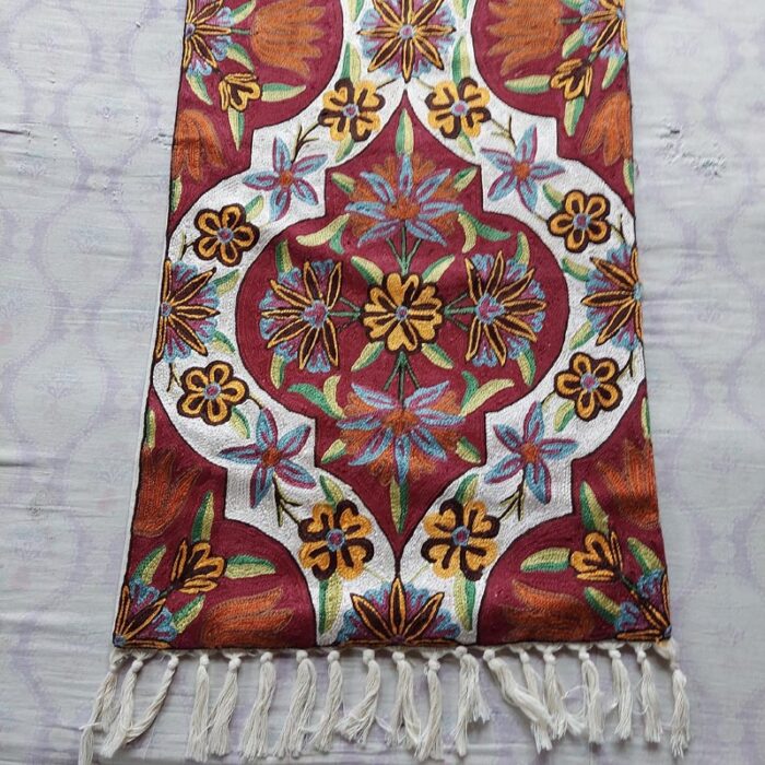 6×1.5 Pari Mahal Chainstitch Silk Handmade Runner - Image 3