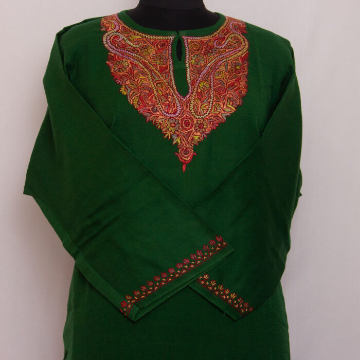 Green Hand Sozni Raffal Pheran