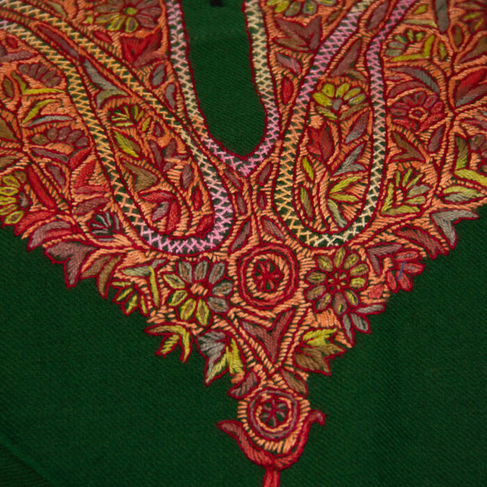 Green Hand Sozni Raffal Pheran - Image 3