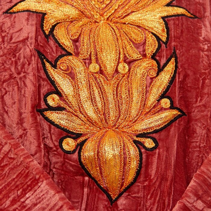Crush Velvet Tilla Pheran - Image 3