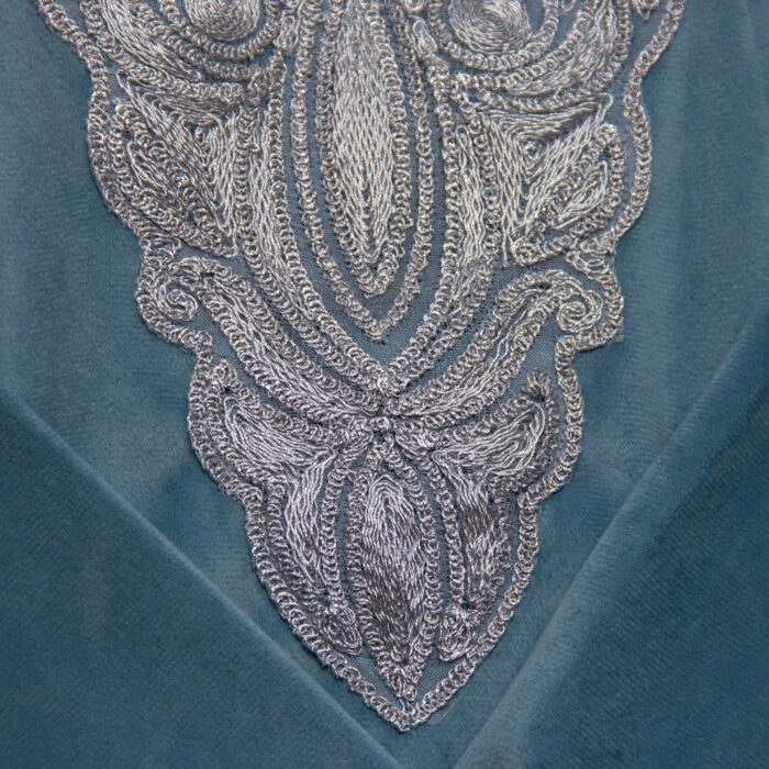 Velvet Tilla Pheran - Image 3