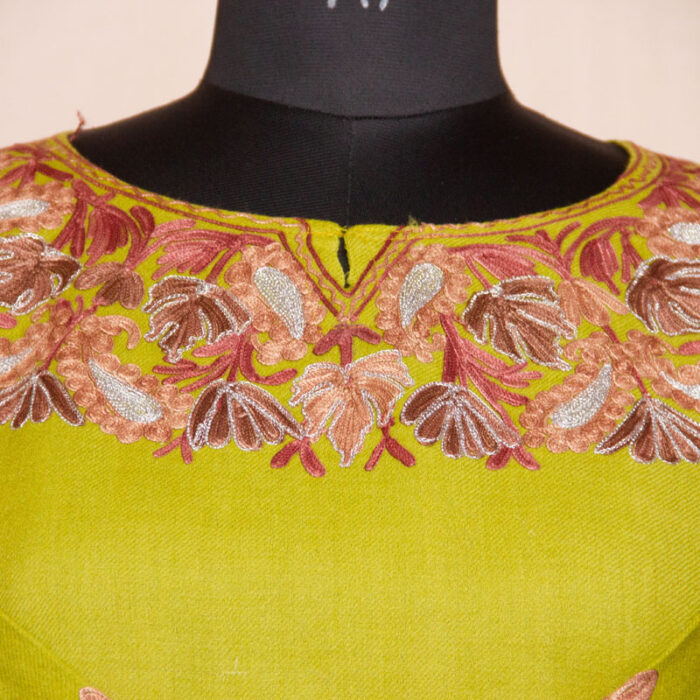 Green Bahar Aari Zari Embroidered Raffal Phiran - Image 3