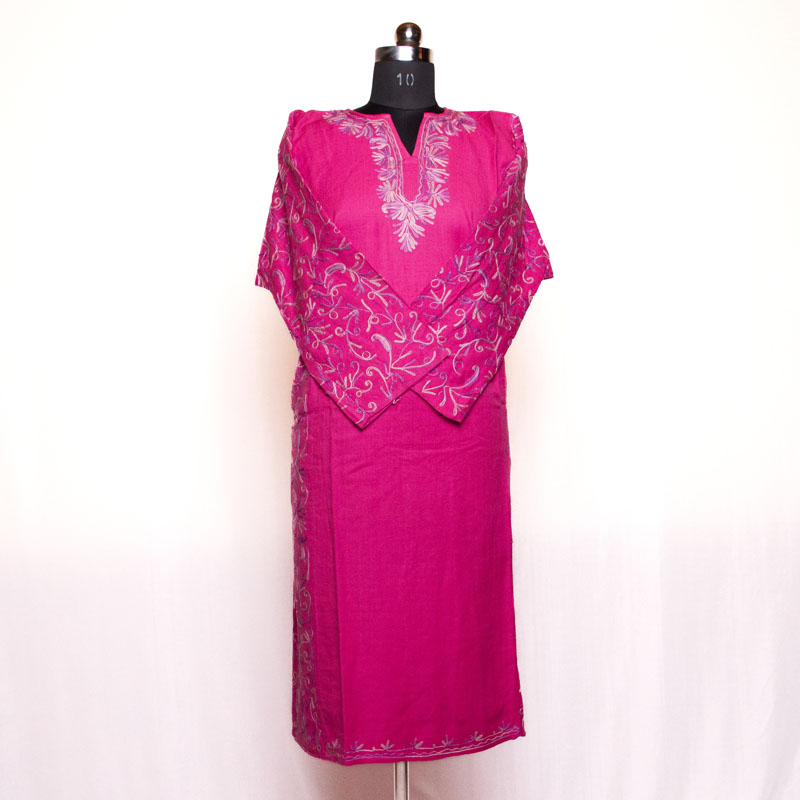 Pink Side Panel Aari Cashmilon Pheran - Image 3