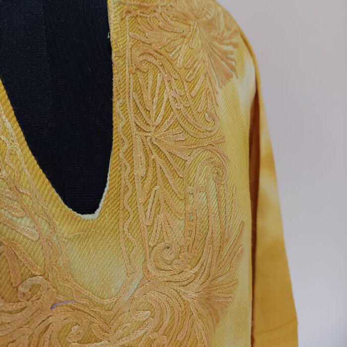 Mustard Tie-Dye Cashmilon Aari Pheran - Image 3
