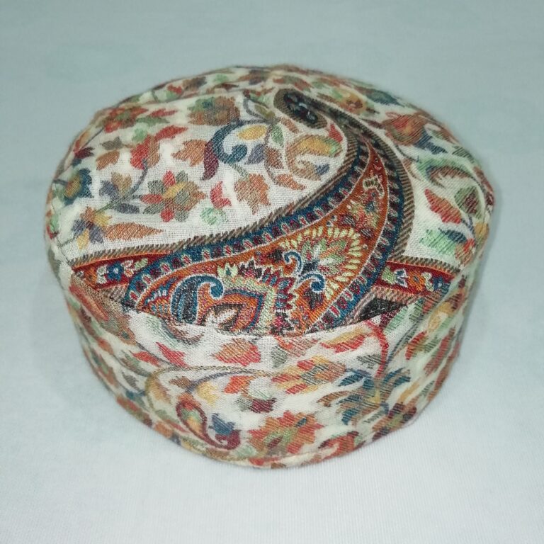 White Badami Poshbagh Kani Cap
