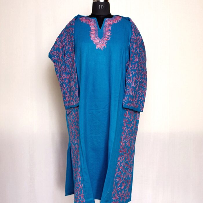 Blue Cashmilon Sidepanel Pheran with Pink Aari - Image 2