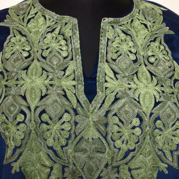 Navy Blue Velvet Aari Pheran - Image 3