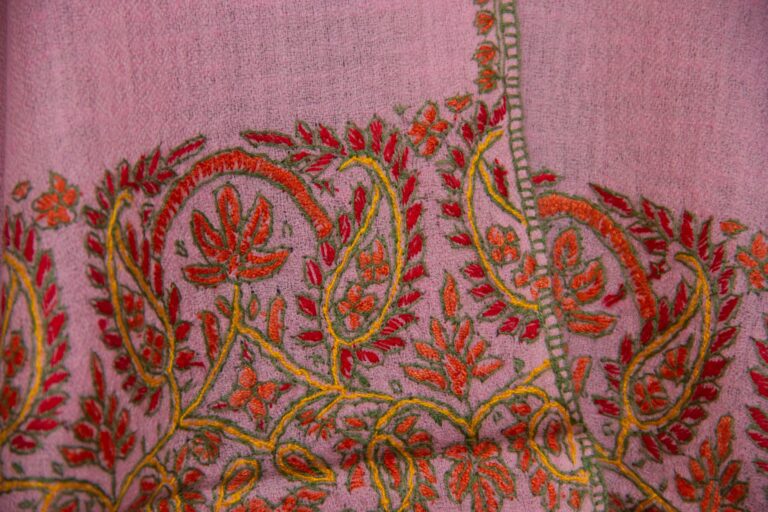 Light Pink Pashmina Intricate Sozni Work Stole - Image 3