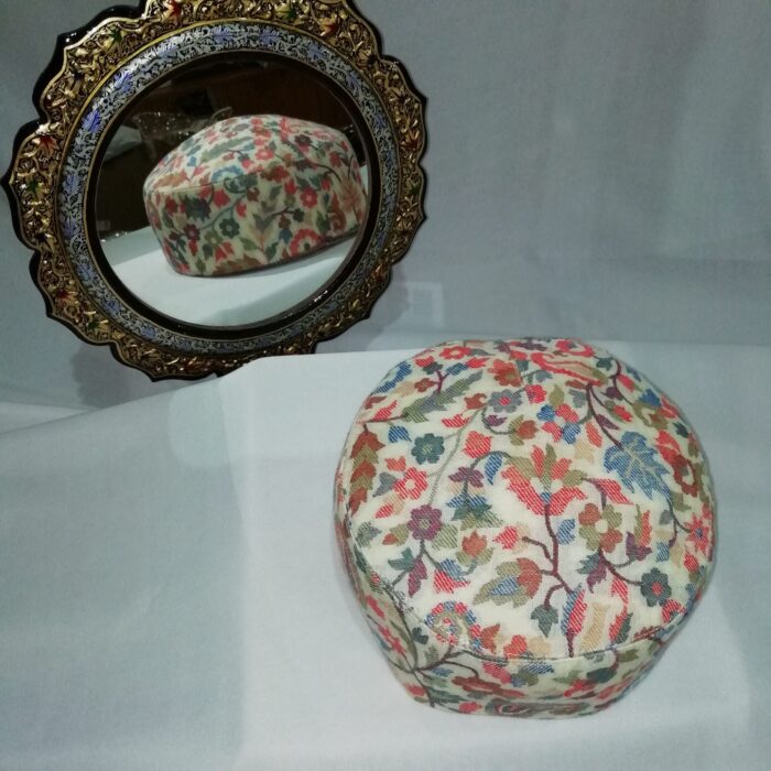 Safed Gule Gulzar Kashmiri Kani Cap - Image 3