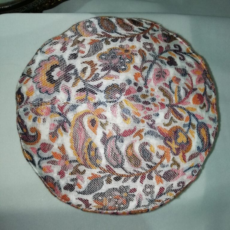 Safed Padshahi Gul Kashmiri Kani Cap - Image 2