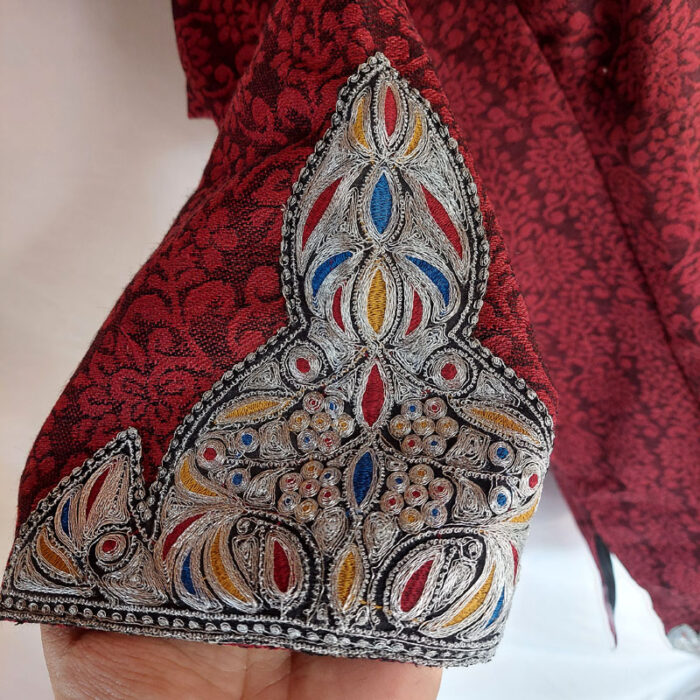 Premium Maroon Australian Wool Tilla Pheran With Lining - Image 10