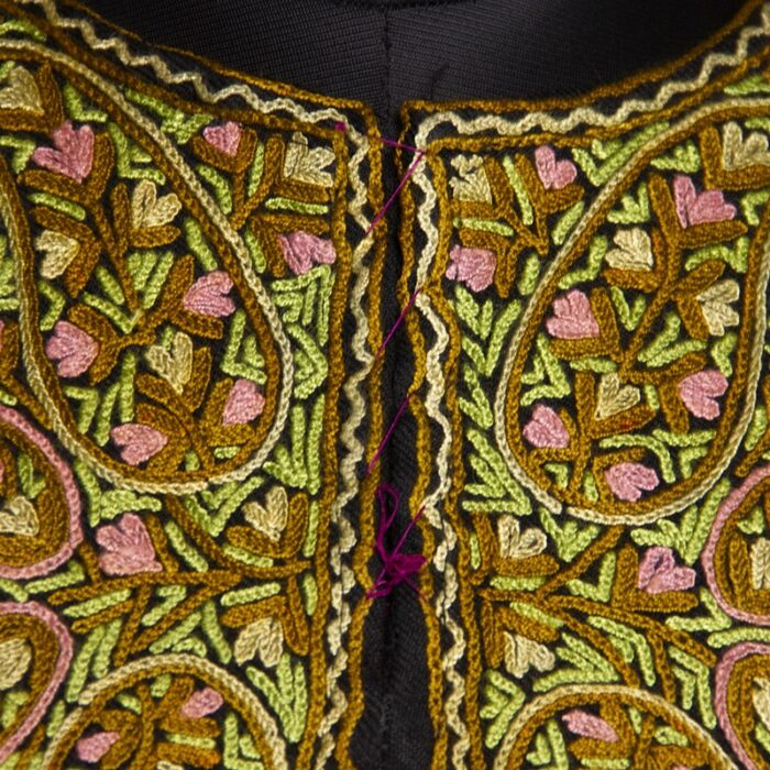 Black Shahi Raffal Hand Aari Pheran - Image 3