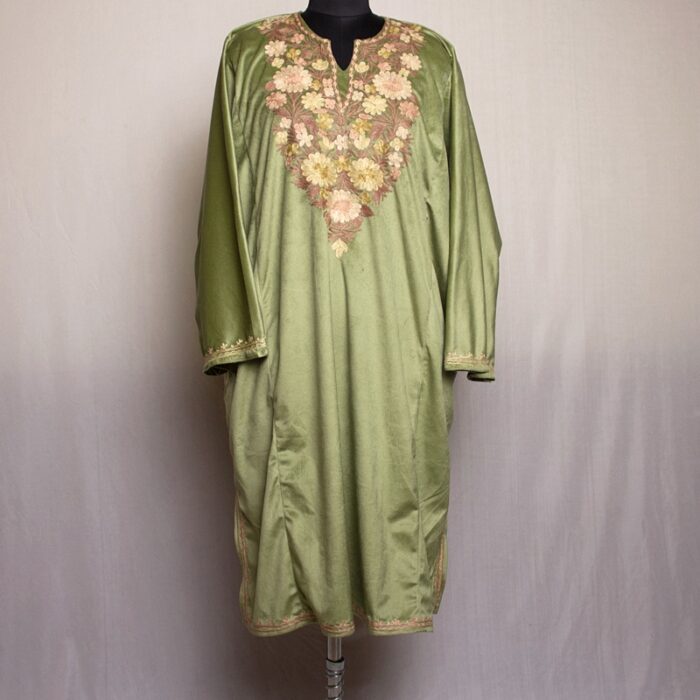 Velvet Aari Pheran - Image 2