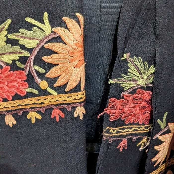 Black Wool Kashmiri Hand Ari Stole with Green Leaves - Image 4