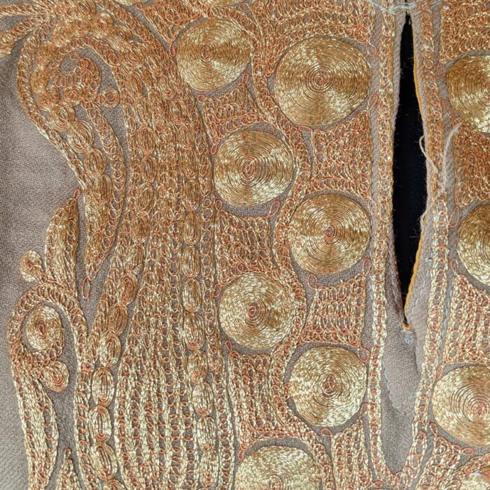 Dark Nude Raffal Tilla Pheran Set with Pant - Image 3