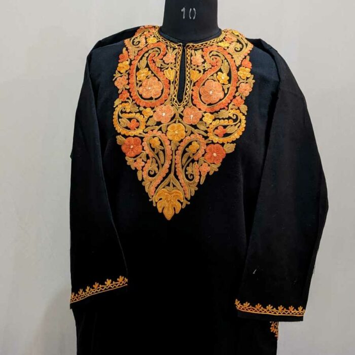 Black Badaam Cashmilon Ari Pheran
