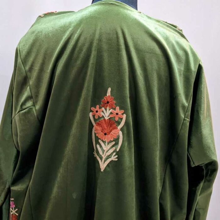 Gorgeous Gree Velvet Aari Pheran - Image 4
