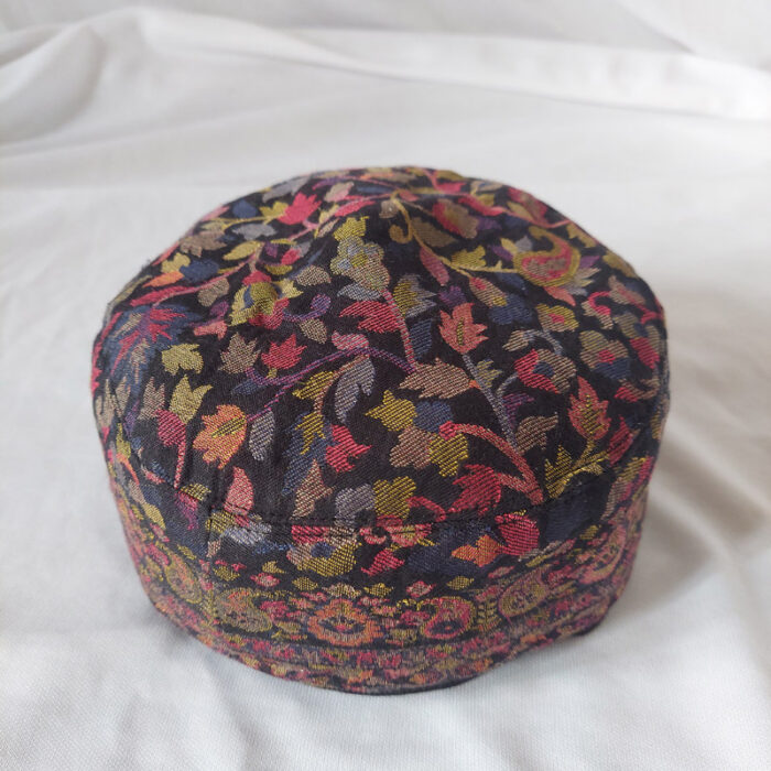 Black Pun Kani Cap
