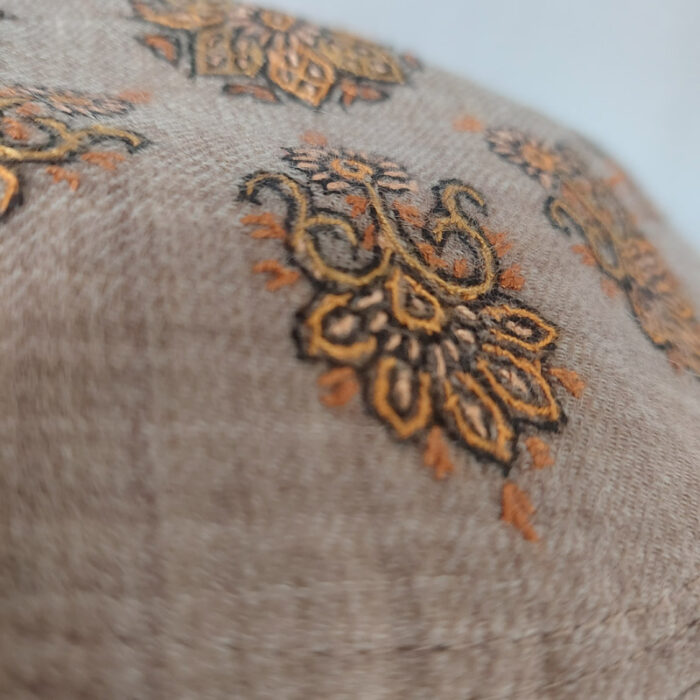 Toosa Rang Pure Pashmina Hand Sozni Cap - Image 3