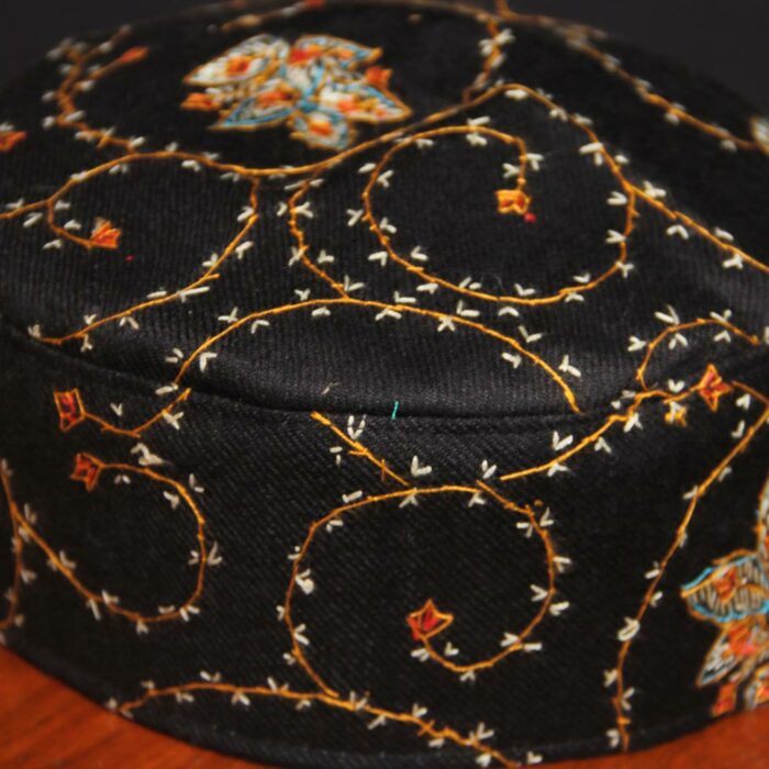 Black Sozni Handwork Cap - Image 2