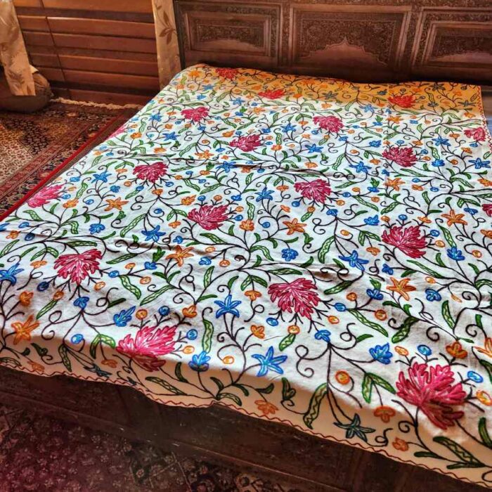 Sabz Chinar Single Bedcover with Hand Crewel Embroidery