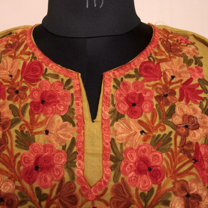 Light Green Ruby Cotton Aari Kurta - Image 3