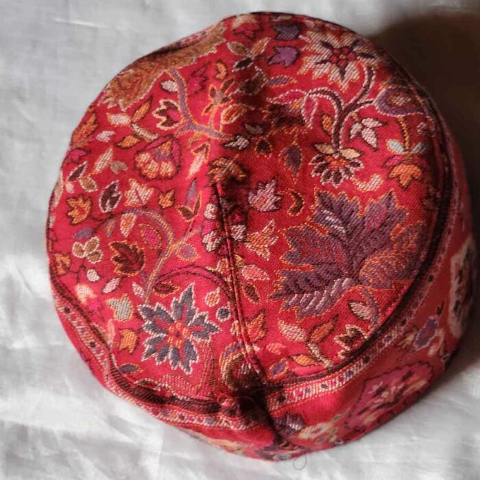 Red Chinari Kani Cap - Image 2