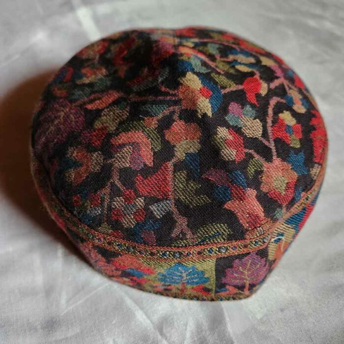Black Chinari Border Kani Cap - Image 2