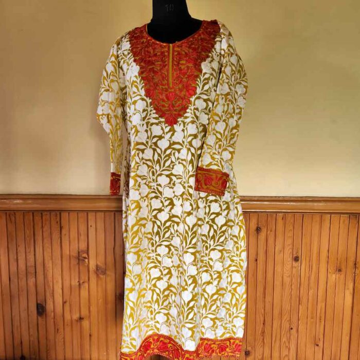 Yellow Georgette Kurta With All Over Aari - Image 3