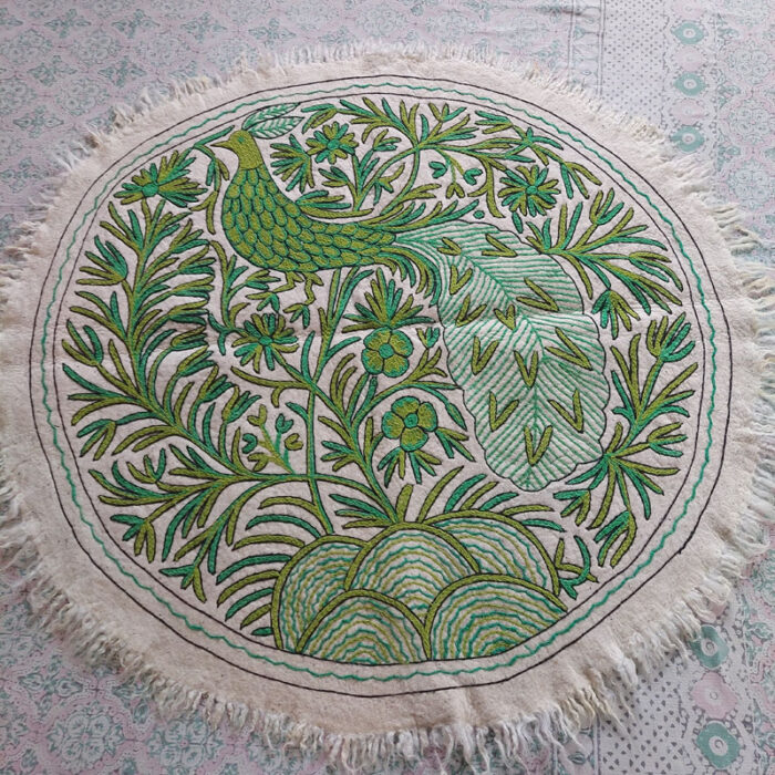 Sabz Round Namda 5ft Handmade Pure Wool Aari Embroidered Rug
