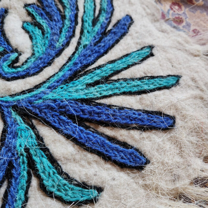 Blue White Namda Rug 6×4Ft Pure Wool Double Work Handmade Aari Embroidered - Image 5