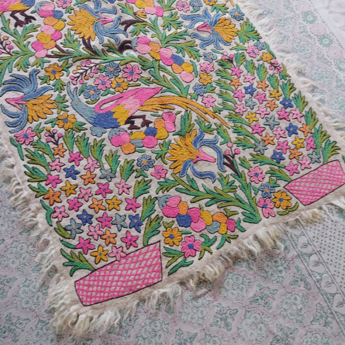 Flora Fauna Namda Rug 6×4Ft Pure Wool Handmade Double Work Aari Embroidered - Image 2