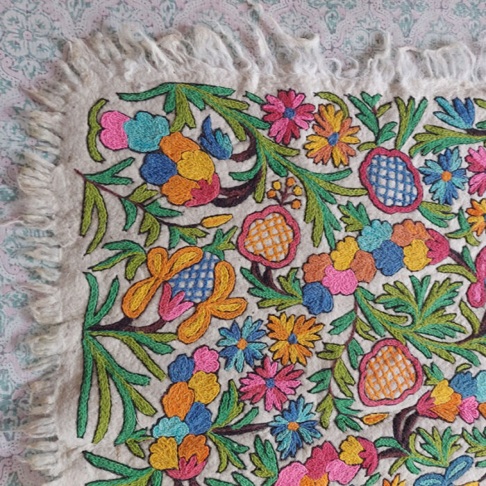 Shahi Bagh Namda Rug 6×4Ft Pure Wool Handmade Double Work Aari Embroidered - Image 3