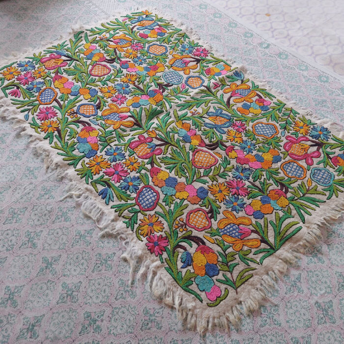 Shahi Bagh Namda Rug 6×4Ft Pure Wool Handmade Double Work Aari Embroidered - Image 4