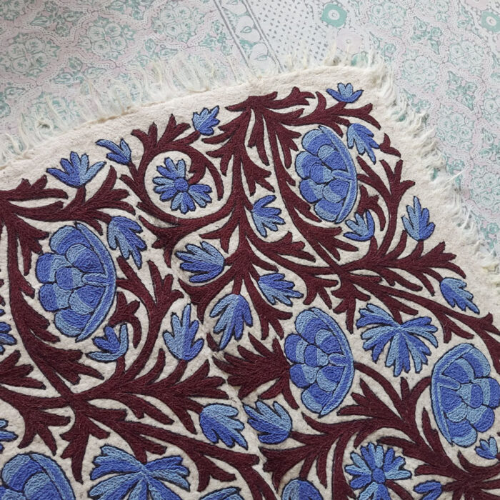 Luxury 6×4Ft Pure Wool Double Work Handmade Aari Embroidered Namda Rug - Image 5