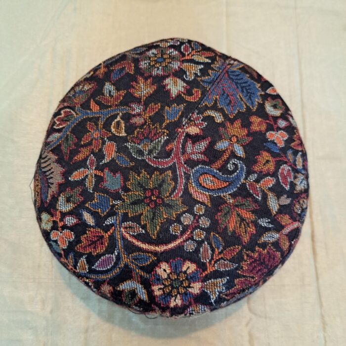 Jashn E Bahar Posh Kani Cap - Image 2