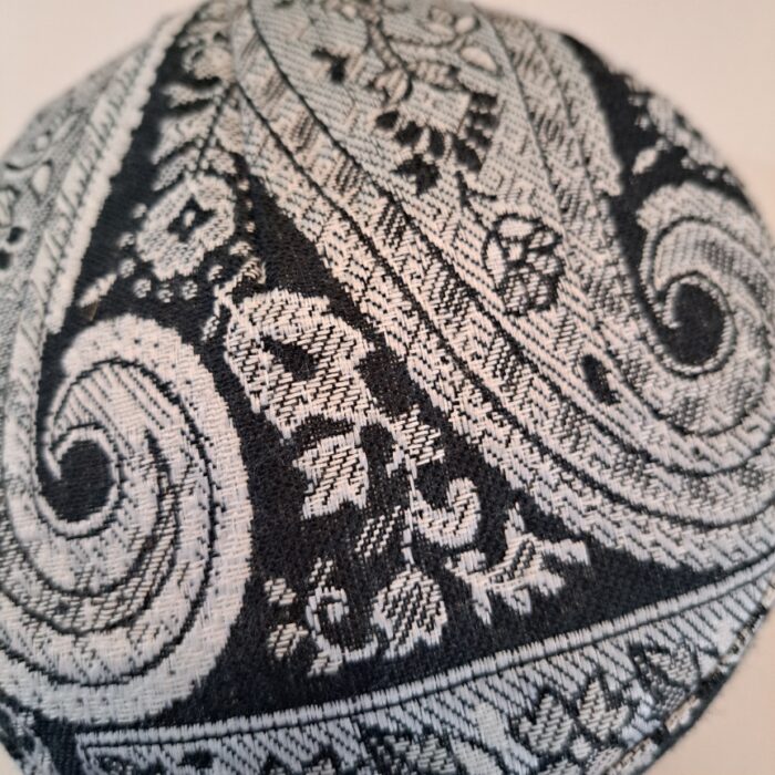 Black White Badami Border Kani Cap - Image 2